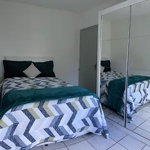 https://apartamento-familiar-com-estacionamento.hotels-portoalegre.net